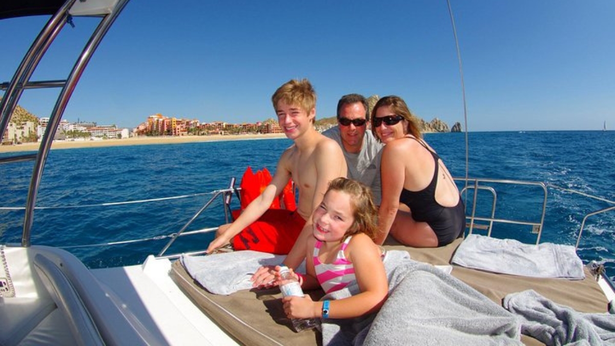 Family on a Cabo snorkeling tour.