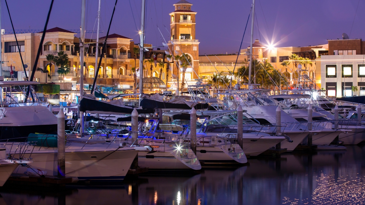 Cabo Marina. Cabo weather in September offers comfortable nighttime temperatures and relaxed atmosphere.